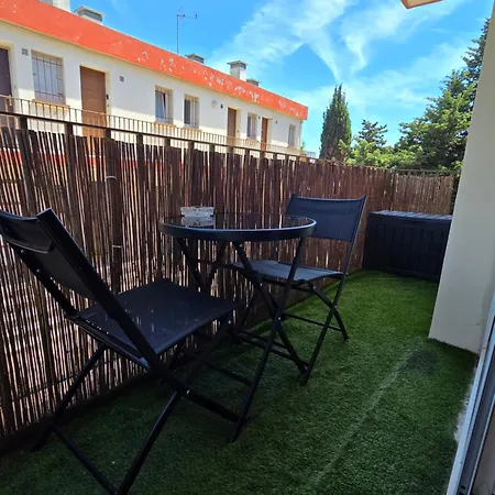 Avec Balcon A Deux Pas De La Apartment